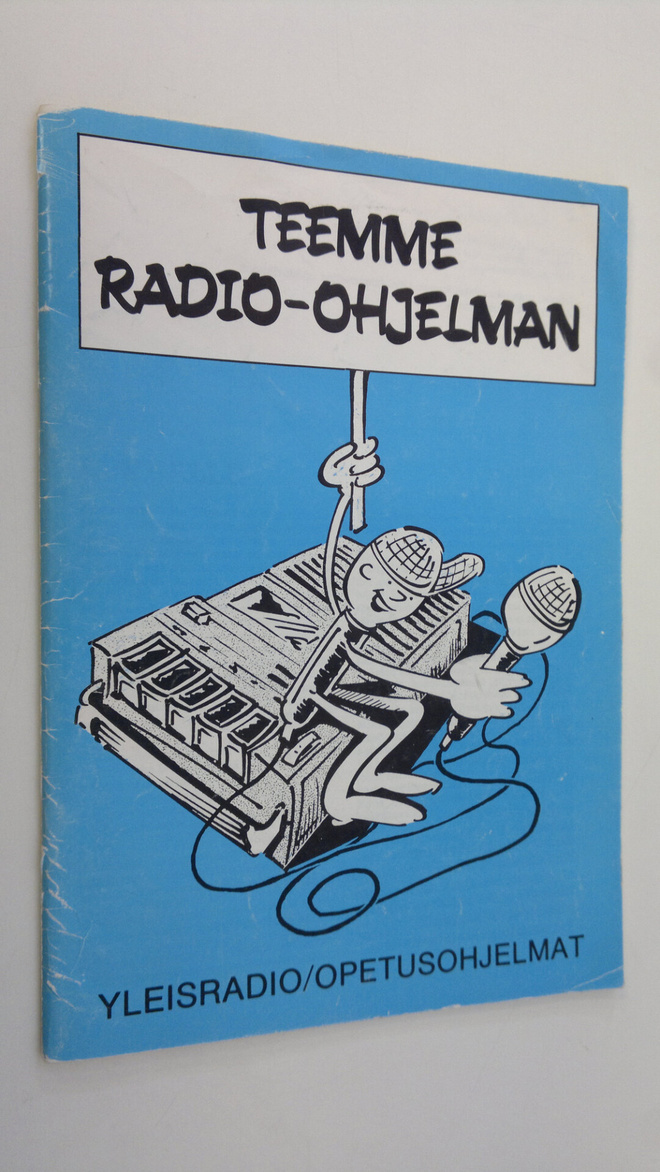 Päivi ym. (julkaisun toim.) Moore : Teemme radio-ohjelman