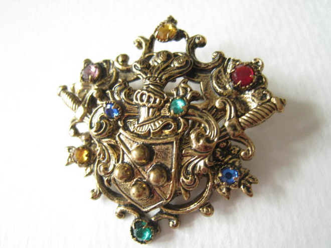 Rintakoru – vintage – vaakuna – coat of arms  (i2)