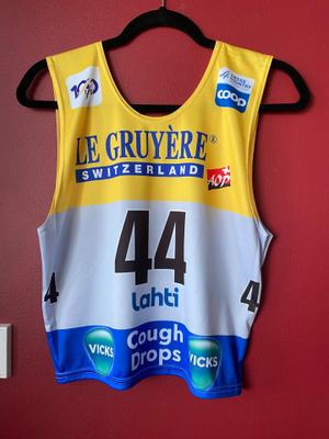 Kisaliivi Lahti nro 44