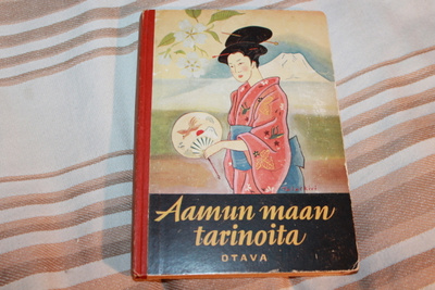 Aamun maan tarinoita