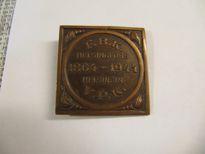 F.B.K. Helsingfors 1864-1944 Helsingin V.P.K. rintamerkki.