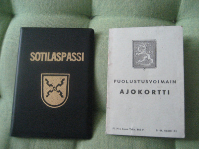 Puolustusvoimain Ajokortti ja Passin suojakannet