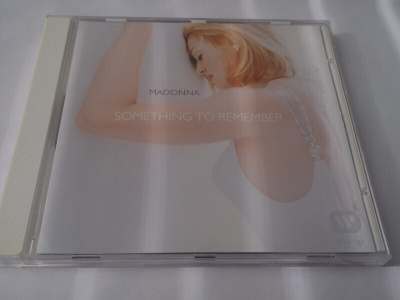 MADONNA - SOMETHING TO REMEMBER .cd ( Hyvä kunto )