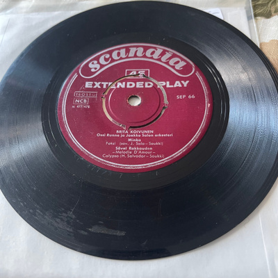 BRITA KOIVUNEN * LAILA KINNUNEN : EP * FIN 1958
