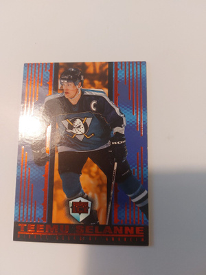 1998-99 Pacific Dynagon Ice Red #6 Teemu Selänne