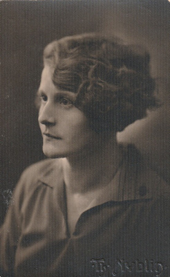 ESTER SAARELA
