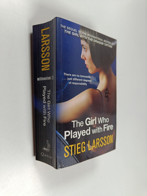 Stieg Larsson : The girl who played with fire