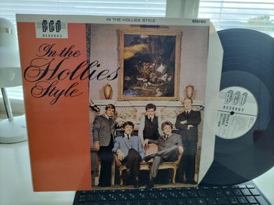 HOLLIES, In the Hollies style, LP UK -?? UPEA KUNTO !!