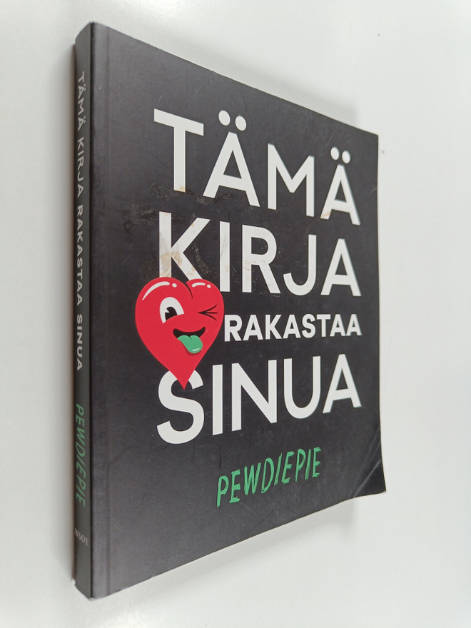 PewDiePie : Tämä kirja rakastaa sinua