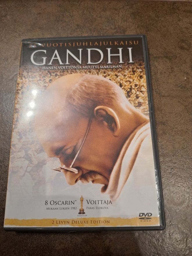 Gandhi (2-DVD) 25-VUOTISJUHLAJULKAISU