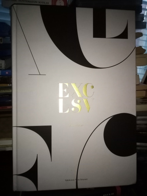 RAZAVI : EXCLSV ( SIS POSTIKULU)