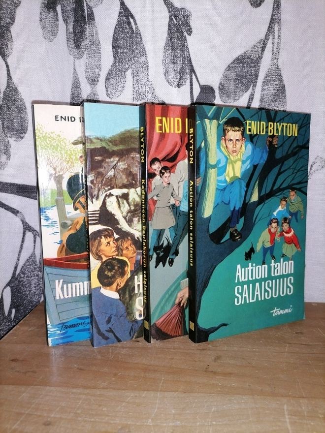 Enid Blyton - 4x Salaisuus - Tammi