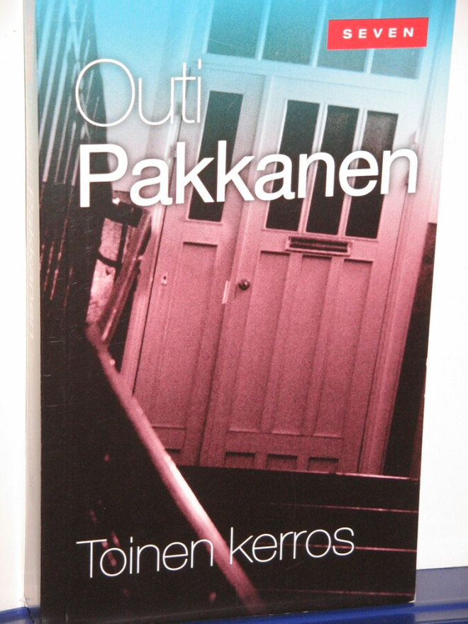 Outi Pakkanen : Toinen kerros