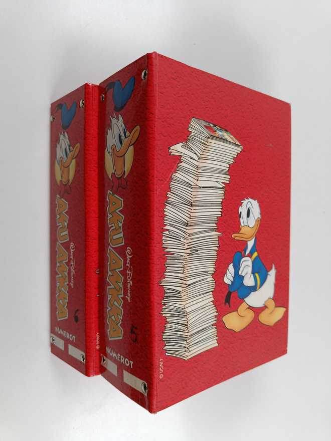 Walt Disney : Aku Ankka vuosikerta 2000 (nrot 1-52 + 11B,...