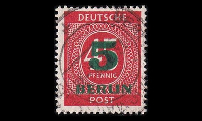 Berlin 64 o Vihreä päällepainama 5 Pf (1949)