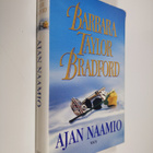 Barbara Taylor Bradford : Ajan naamio - pikkukuva 1