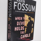 Karin Fossum : When the devil holds the candle - pikkukuva 1