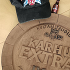 taulu karhu olut ja karjala lippis-koffi sytytin korkinavaj  - pikkukuva 1