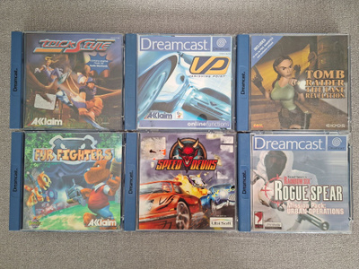 Kuusi kappaletta Sega Dreamcast pelejä.