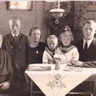 Vanha perhekuva - Luovutettu Karjala 2.12.1925 - pikkukuva 1