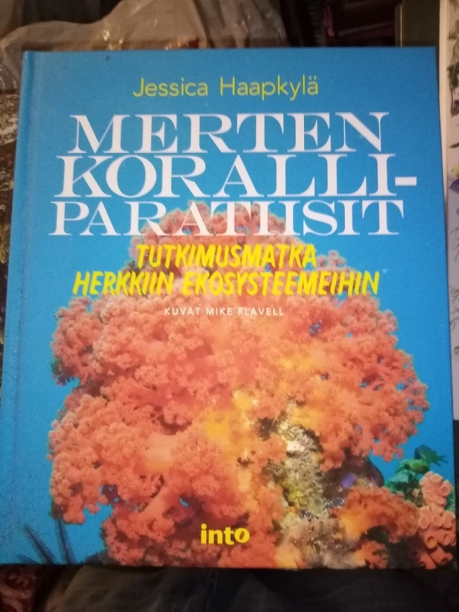 HAAPKYLÄ  :  MERTEN KORALLIPARATIISIT ( SIS POSTIKULU )