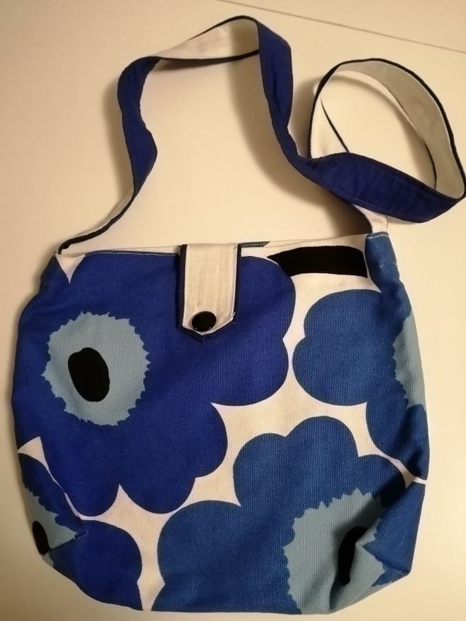 Olkalaukku
