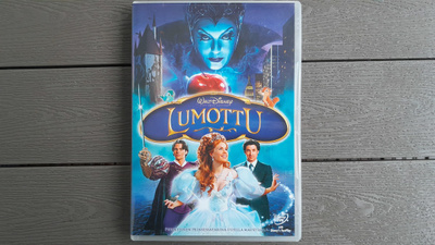DVD: Lumottu / Enchanted (Disney 2007)