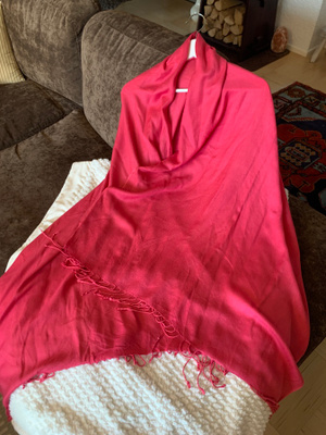 Pinkki / vaaleanpunainen hartiahuivi