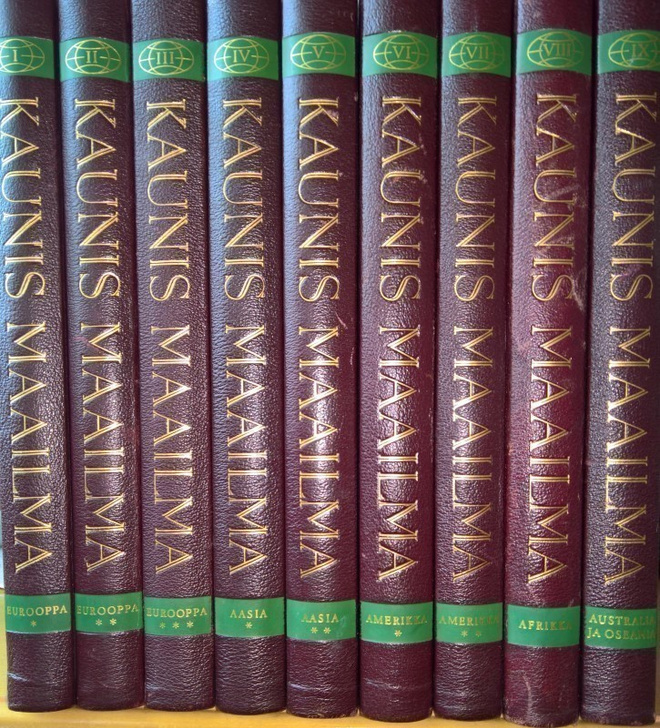 Kaunis maailma 1-9 - vanha kirjasarja