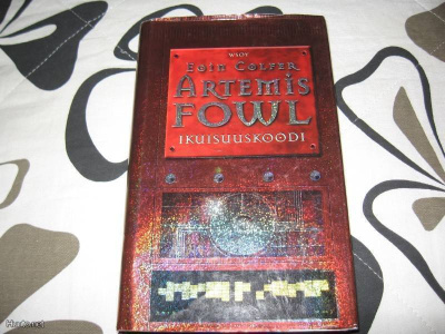 Eoin Colfer** Artemis Fowl * Ikuisuuskoodi v. 2003
