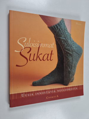 Cookie A. : Suloisimmat sukat : uusia innostavia neuleohj...