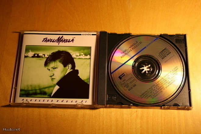 CD Taneli Mäkelä 1988 - askelees kuulu ei, Scandia