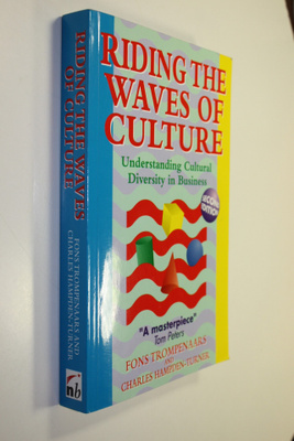 Fons Trompenaars : Riding the Waves of Culture