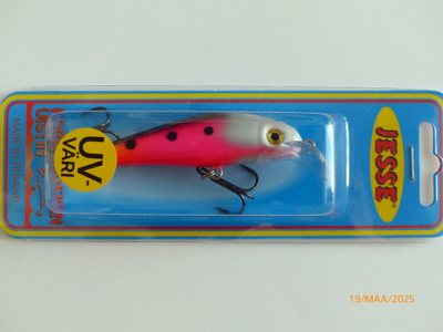 JESSE 8cm, 10g Väri: UV1