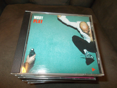 CD MOBY ** PLAY **