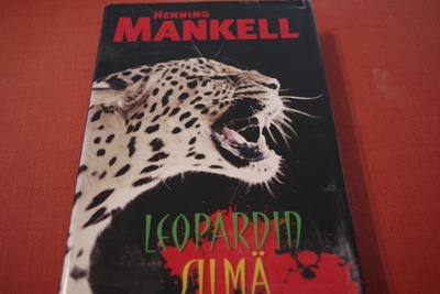 Henning Mankell: Leopardin silmä (2004)