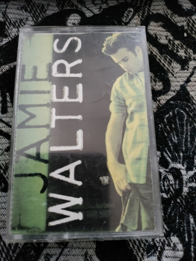 Jamie Walters :  Jamie Walters  cas