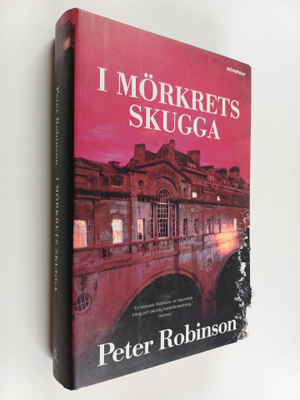 Peter Robinson : I mörkrets skugga