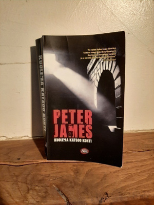 Peter James