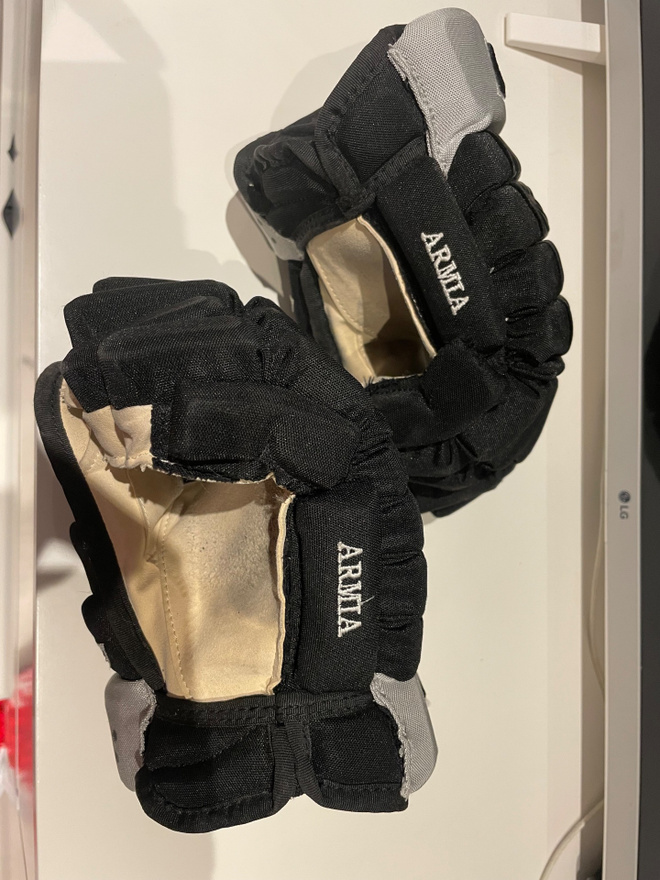 Joel Armia game worn hanskat