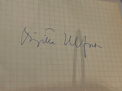 Birgitta Ulfsson nimikirjoitus paperilla