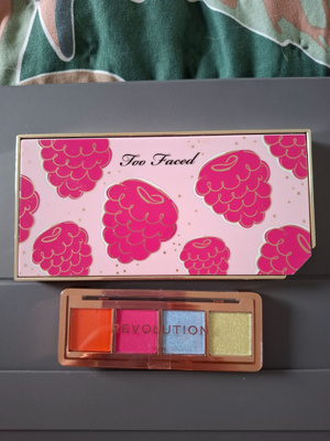 TOO FACED+ REVOLUTION LUOMIVÄRIPALETIT !!