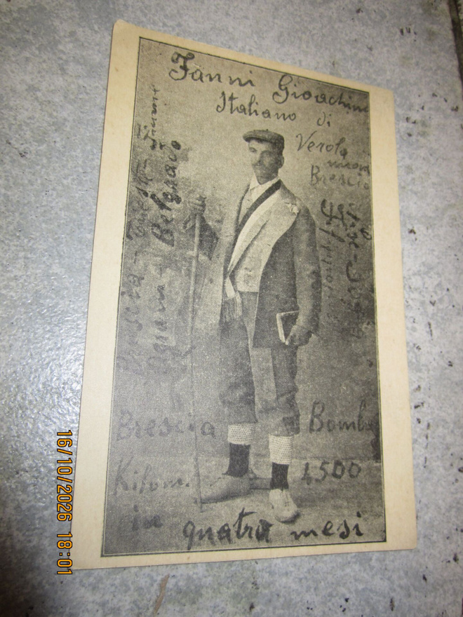 Valokuvapostikortti 1908: Maailmanympärikävelijä F. Gioach