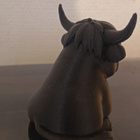Highland cow -lehmäfiguuri, hiilenmusta, noin 7 cm - pikkukuva 1
