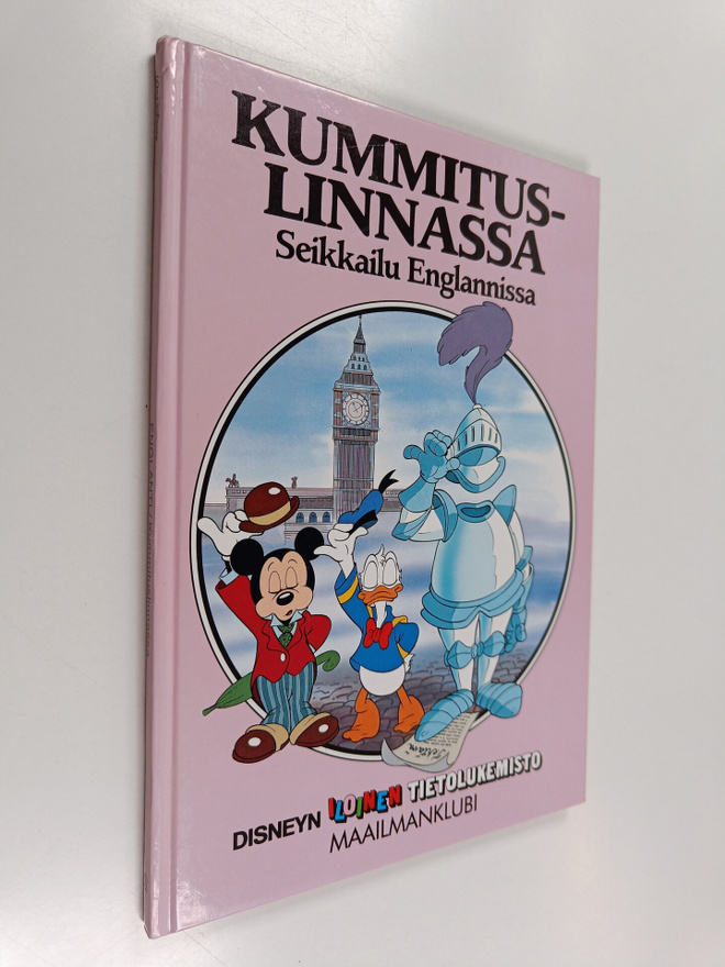 Walt Disney : Kummituslinnassa : seikkailu Englannissa