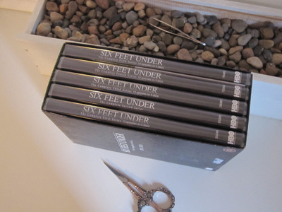Six Feet Under (Mullan Alla) (25-Dvd)