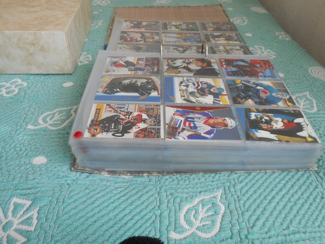 NHL Jääkiekkokortteja v.1990 luvulta n.1030 kpl.