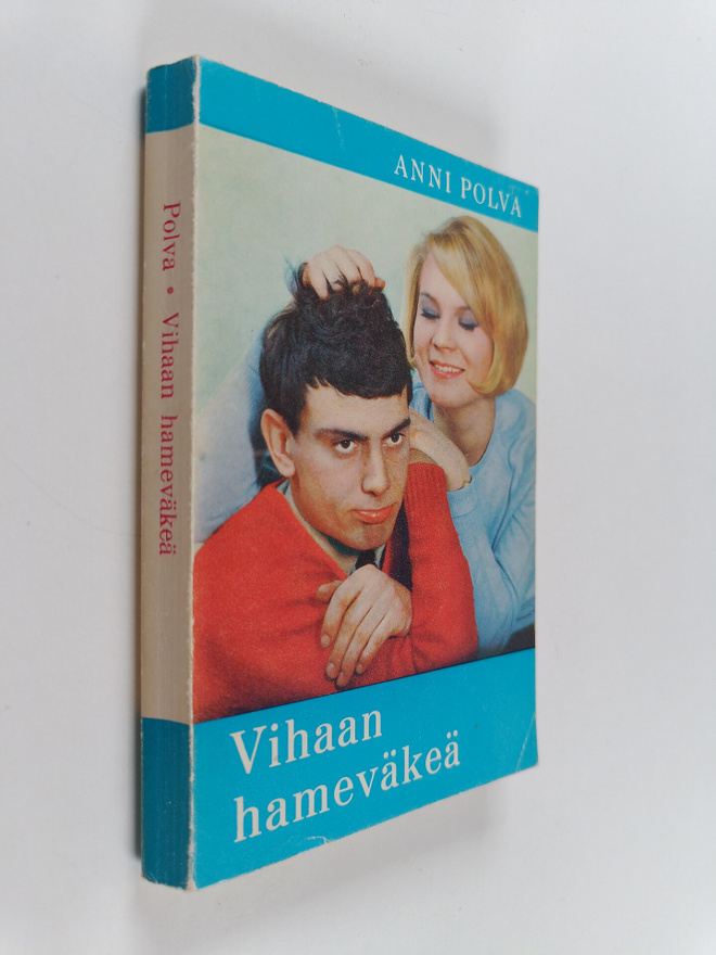 Anni Polva : Vihaan hameväkeä