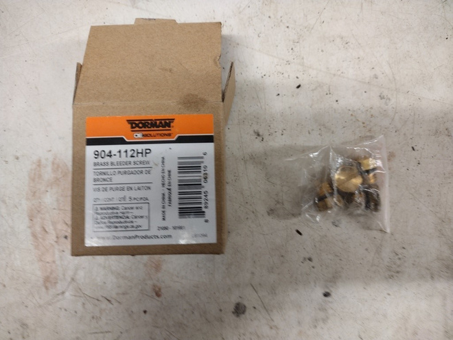CHERVOLET SIVERADO 2500HD, UUDET, ILMAUSRUUVIT  4 KPL