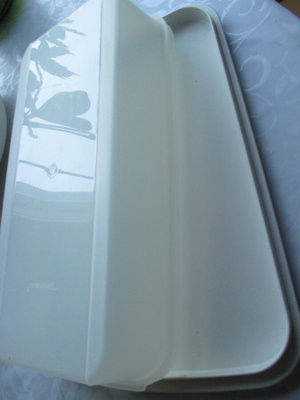 RETRO TUPPERWARE KUPU